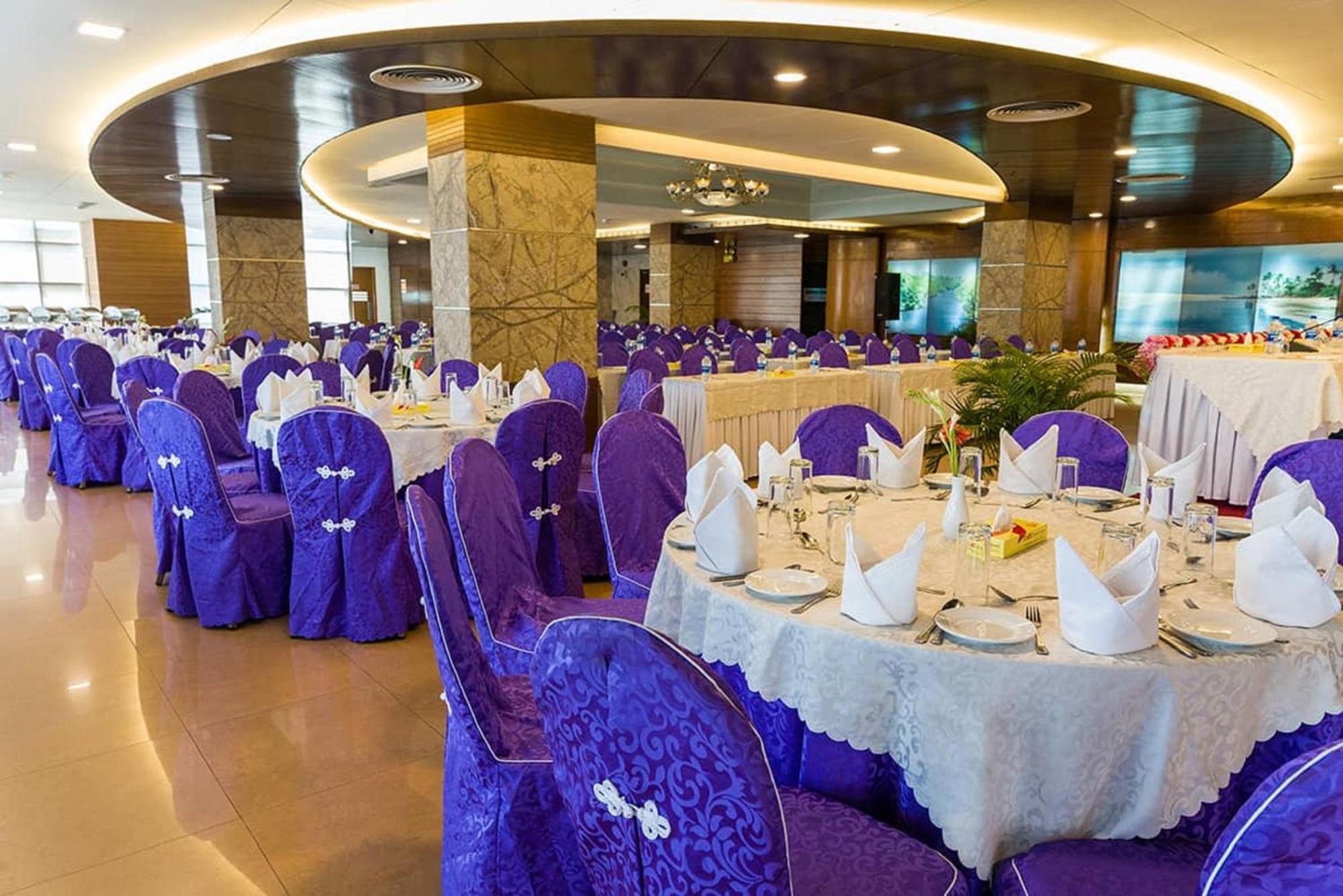 Fars Hotel & Resorts - Bar-Buffet-Pool-Spa Дакка Экстерьер фото