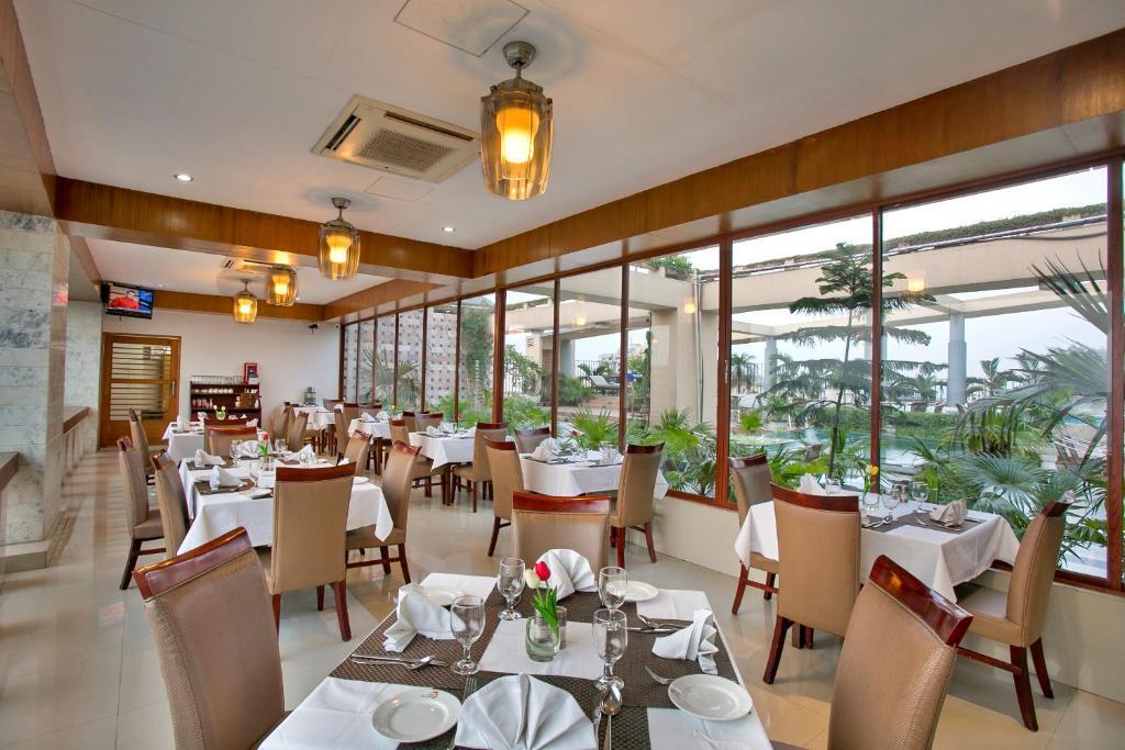 Fars Hotel & Resorts - Bar-Buffet-Pool-Spa Дакка Экстерьер фото